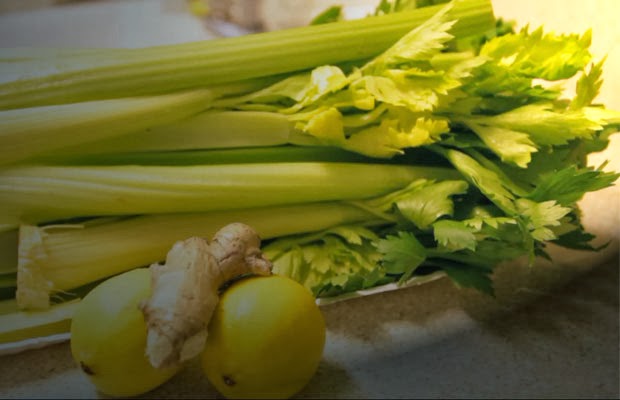 Juicing Celery: Superfood Can Repair Digestive System & Detoxify