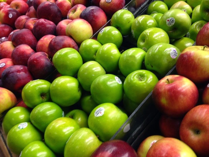 USDA Approves Genetically Modified Apple Despite Health and Contamination Concerns