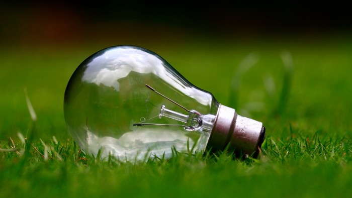 Incandescent Light Bulb Returns – Are Mercury Bulbs and LED on Their Way Out?