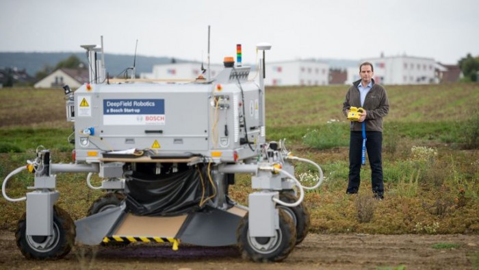 This Robot Can Effectively Kill Weeds, Ending The Need For Herbicides