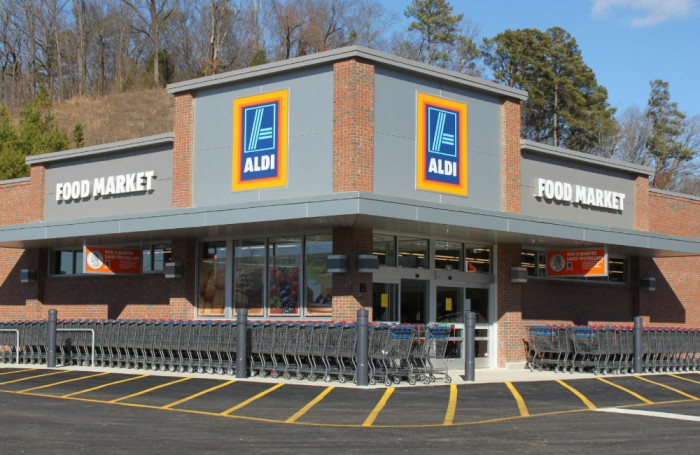 Affordable Grocery Store ALDI Goes Organic And Bans Toxic Chemicals From Their Products
