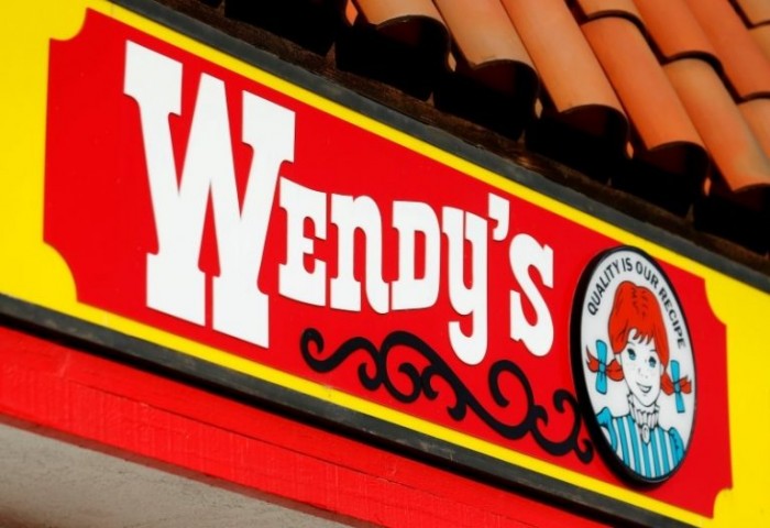 Fast Food Restaurant Wendy’s To Eliminate Antibiotics From Chicken In 2017
