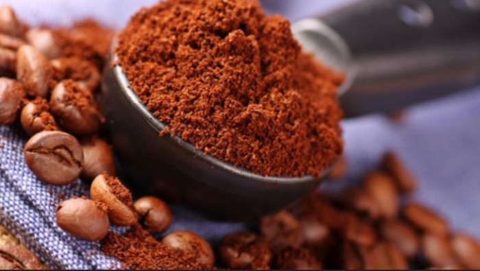 Discarded Coffee Grounds Represent A Natural Source of Antioxidant Nutrients