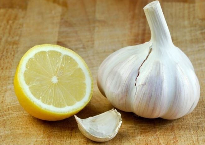 Combining Garlic and Lemon Significantly Reduces Blood Pressure and Total Cholesterol