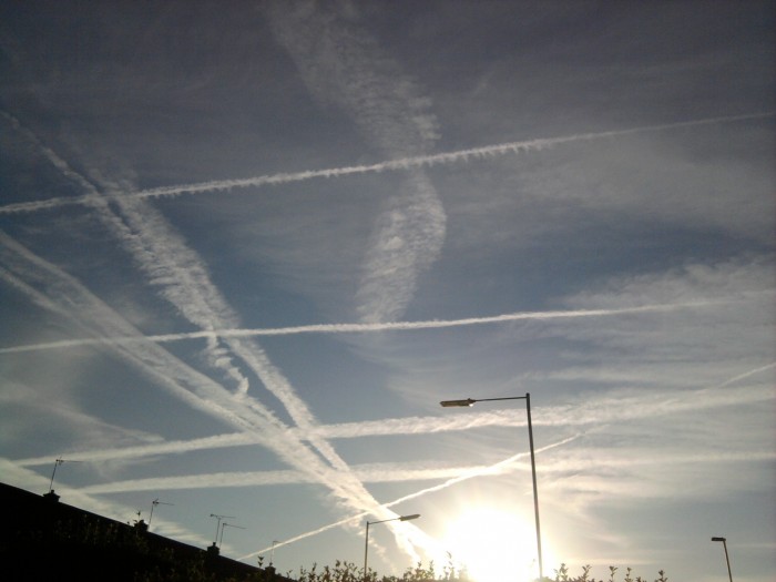 Fact or Fiction:  Chemtrails Are Sprayed From Airplanes