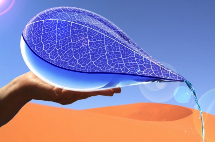 Solar-Powered Handheld Vessel Could Turn Hot Air Into Cool Drinking Water