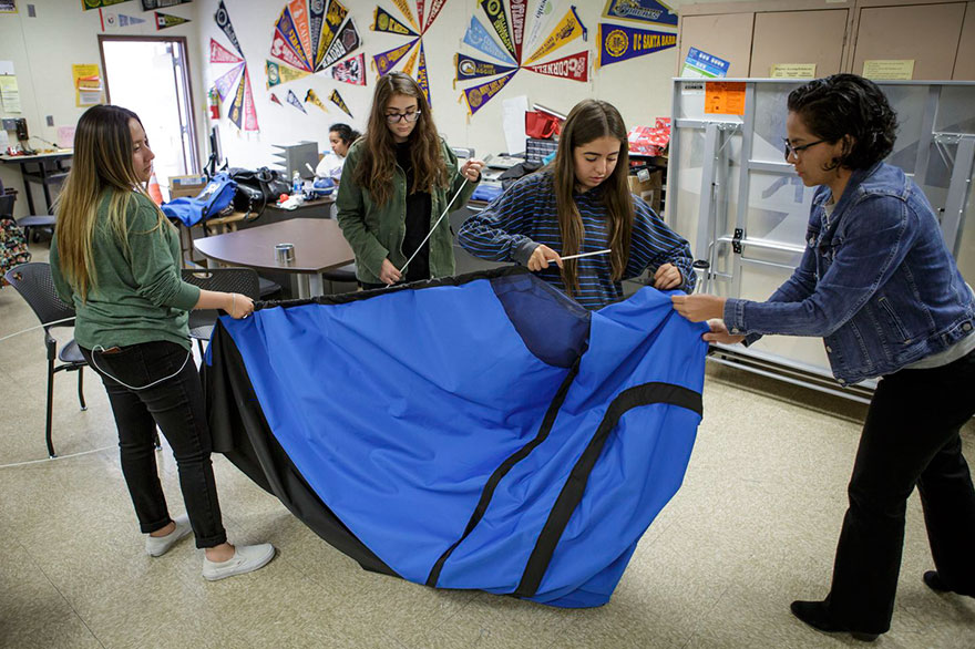 solar-powered-tent-invention-homeless-teen-girls-16