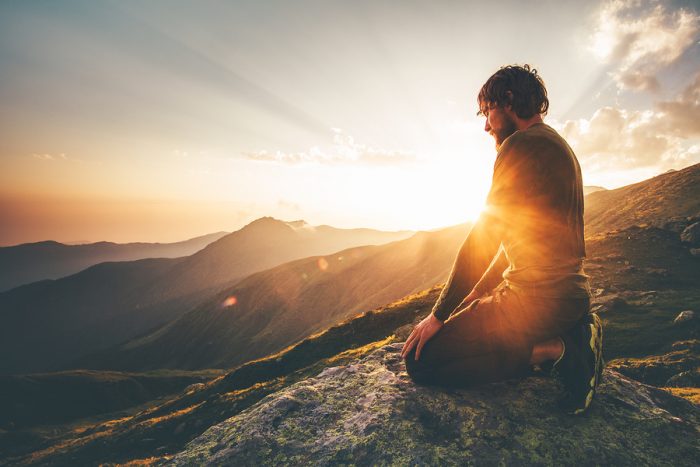 5 Ways Meditation Helps the Mind and Body