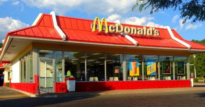 McDonald’s Keeps Factory Farm Chicken Despite Competitors Getting Rewarded for Dropping It