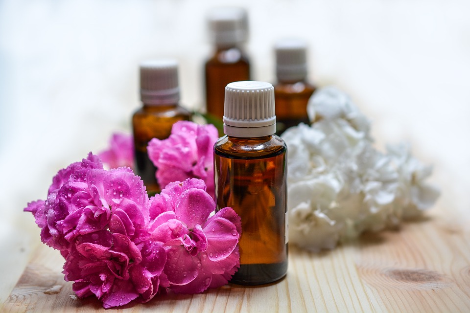 Geranium Essential Oil: Uses, Benefits, and How to Make It