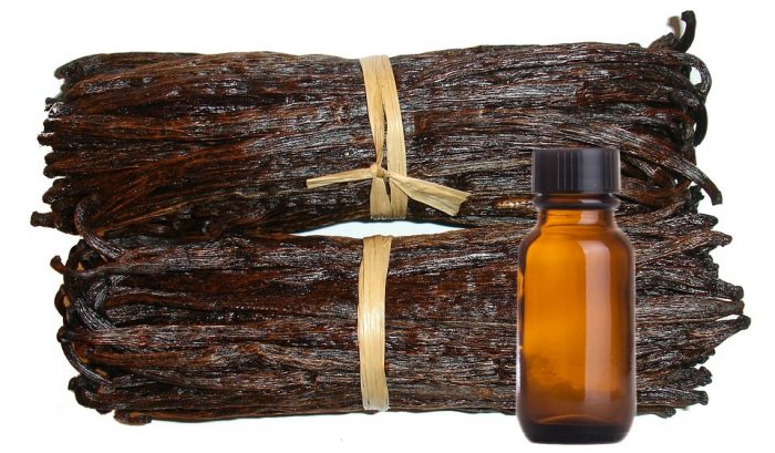 10 Amazing Benefits of Vanilla Essential Oil