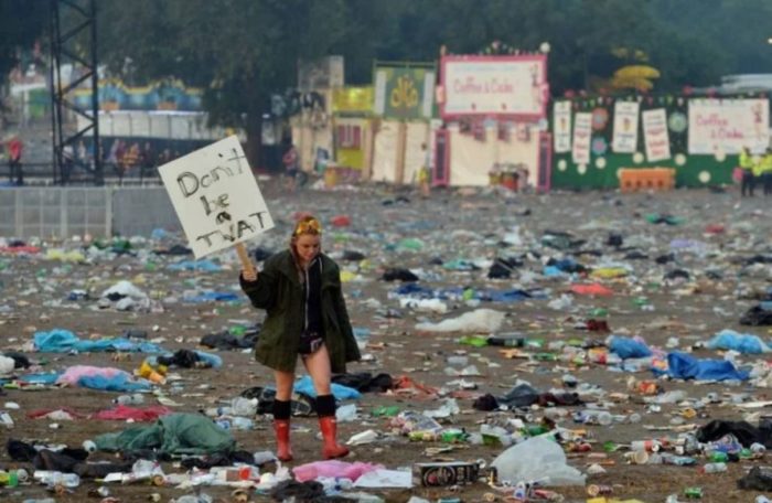 Glastonbury Festival Bans Sale of Single-Use Plastics to Reduce Litter