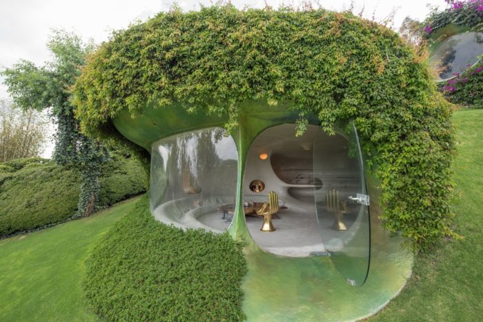 This Underground Hobbit-style Home Is Absolutely Astonishing