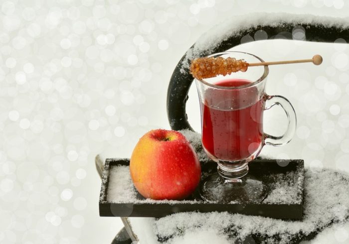 Apples and Tea Protect Against Cancer and Heart Disease