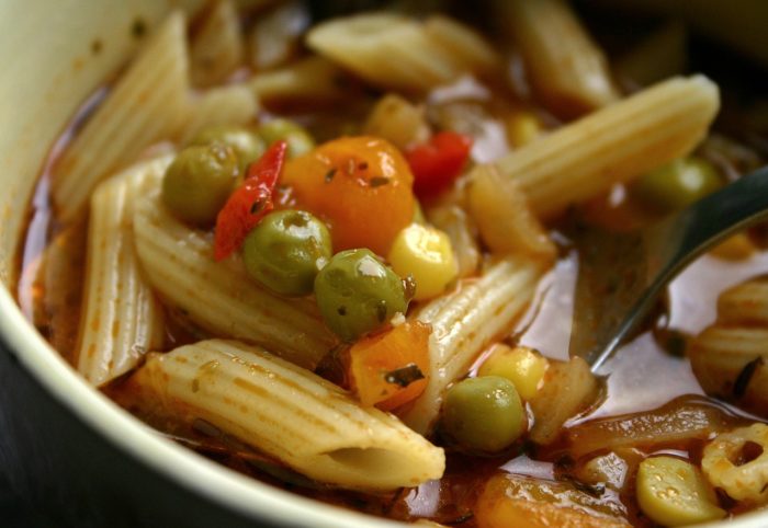 Garden-Fresh Late Summer Minestrone Soup