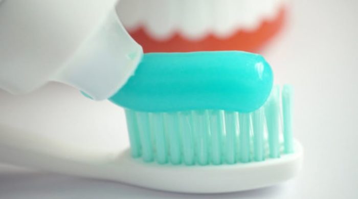 Prepping: Unconventional Uses For Toothpaste After The SHTF (or Before)