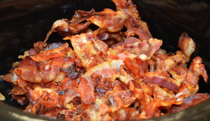 Prepping: A Few SHTF And/Or Everyday Uses For Bacon Grease