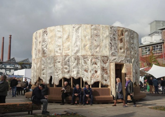 This Mushroom Building Purifies The Air As It Grows