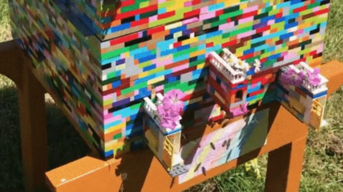 Beekeeper Spends Lockdown Building a Fully Functional Beehive Using Only LEGO Bricks