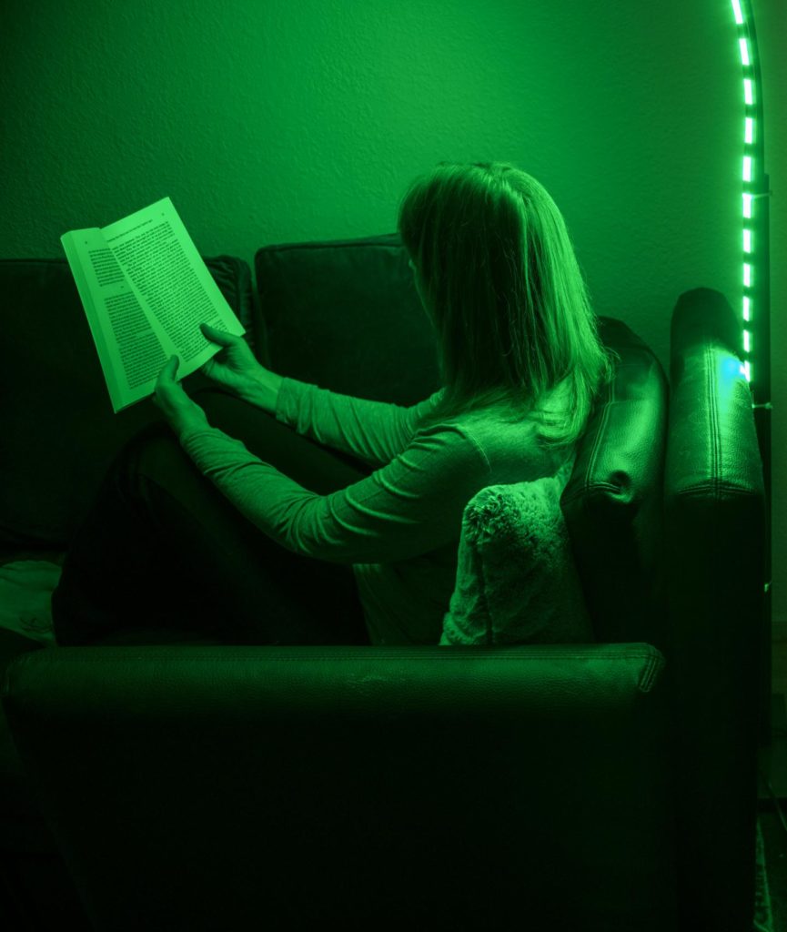 Green Light Therapy Shown to Reduce Migraine Frequency and Intensity