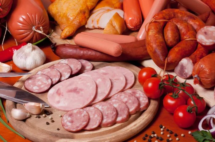 Why Nitrates and Nitrites in Processed Meats are Harmful – But Those in Vegetables Aren’t