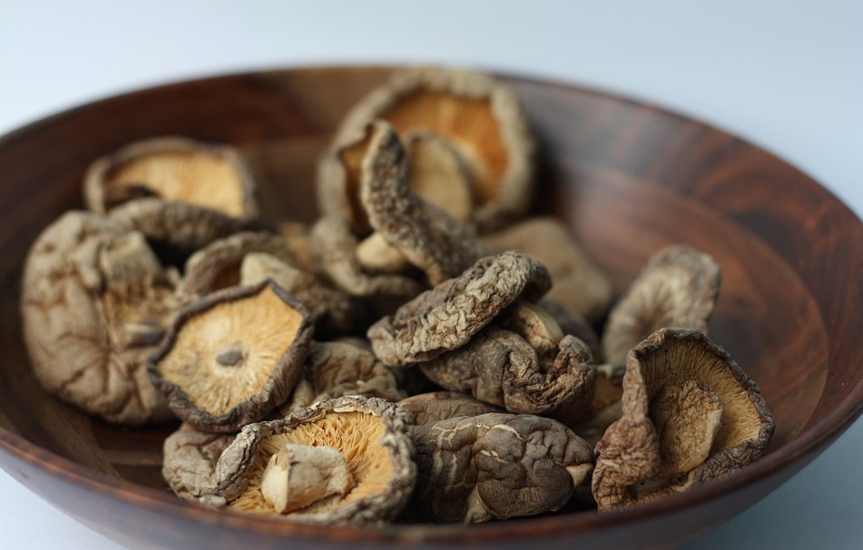 Shiitake Mushrooms Proven to Benefit Dozens of Diseases Shiitake-pics