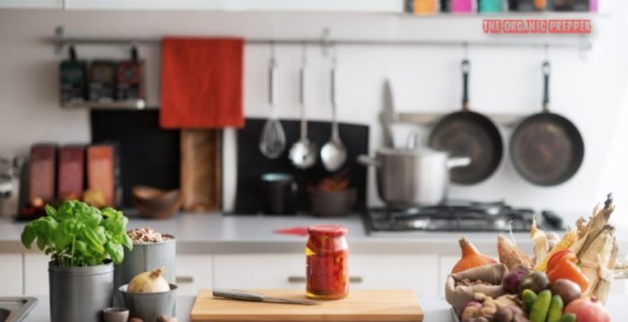 How to Detox Your Kitchen: Here’s What to Boot