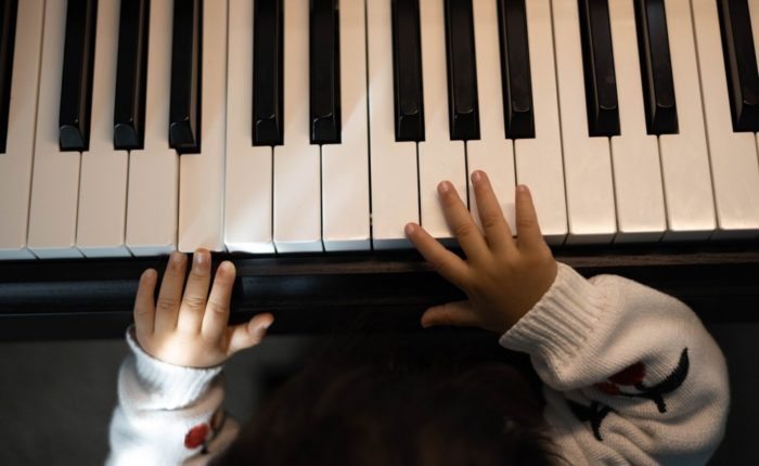 Want Your Kids To Get Smarter? Teach Them How To Play Music – Say Scientists