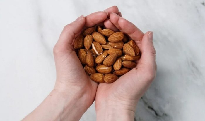 Less Than 2 Servings of Almonds Can Keep Hunger at Bay, Cuts Down on Overeating