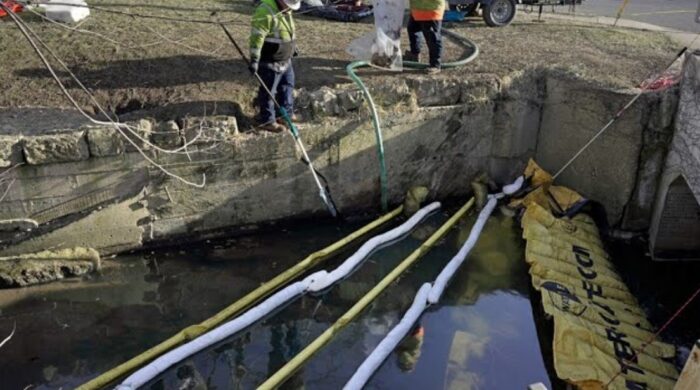 “This Is Disgusting:” Ohio Senator Finds “Toxic Chemicals” In East Palestine Water